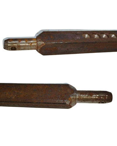 Вал плуга квадратний(вісь) ПНУ-05.611  45х45