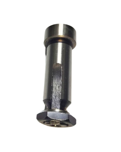 Вісь шестерні проміжної з гайкою(аналог)