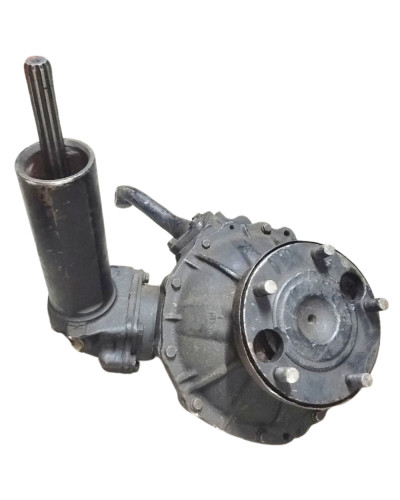 Редуктор лівий(5 шпильок)(вир-во Білорусь,МТЗ)