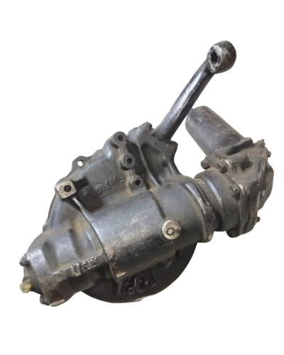 Редуктор лівий(5 шпильок)(вир-во Білорусь,МТЗ)