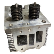 Головка блока Д-144, Д-21 в зборі Д37-1003008 безсвічкова