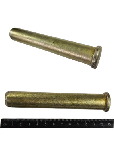 Вісь балки переднього неведучого моста(вир-во Білорусь,МТЗ)