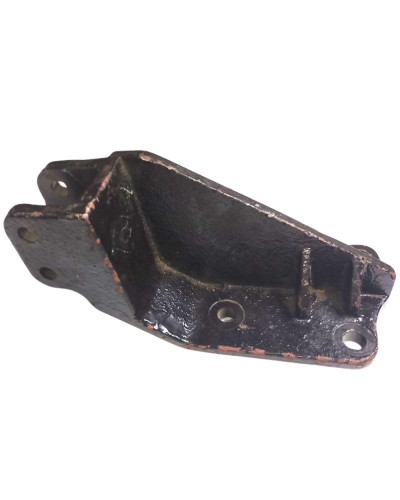 Кронштейн правий (МТЗ-1221 з гідропідйомником(вир-во Білорусь,МТЗ)