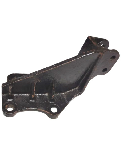 Кронштейн правий (МТЗ-1221 з гідропідйомником(вир-во Білорусь,МТЗ)