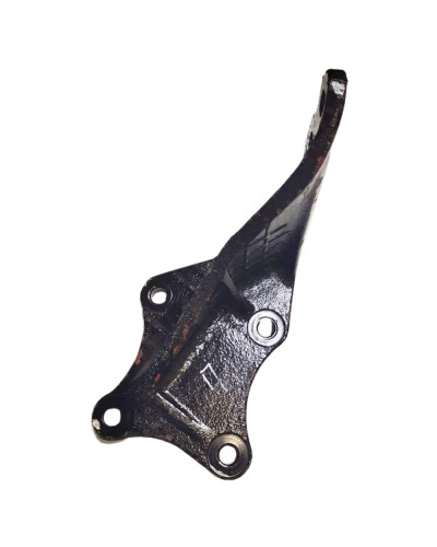 Кронштейн правий(навіска з гідропідіймачем)(вир-во Білорусь,МТЗ)