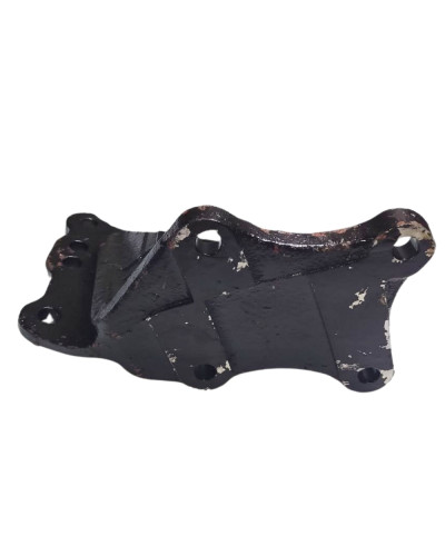 Кронштейн правий(навіска з гідропідіймачем)(вир-во Білорусь,МТЗ)