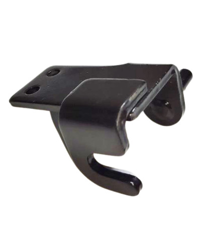 Кронштейн боковини капота лівий(вир-во Білорусь,МТЗ)