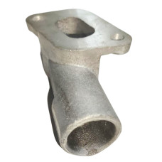 Патрубок насоса водяного