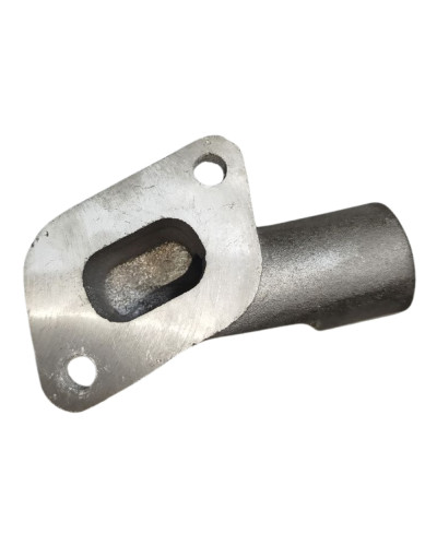 Патрубок насоса водяного