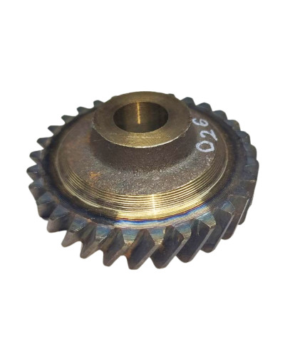 Шестерня привода масляного насоса