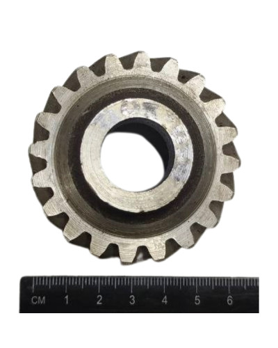 Шестерня привода масляного насоса