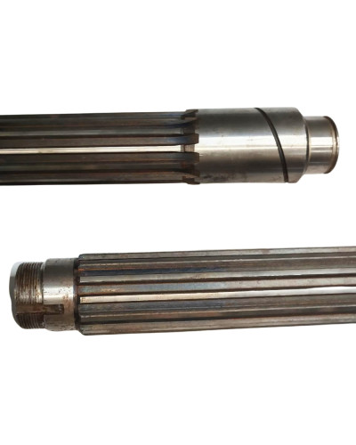 Вал проміжний з втулкою