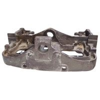 Брус передній