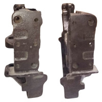 Брус передній