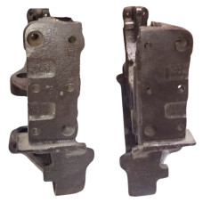 Брус передній