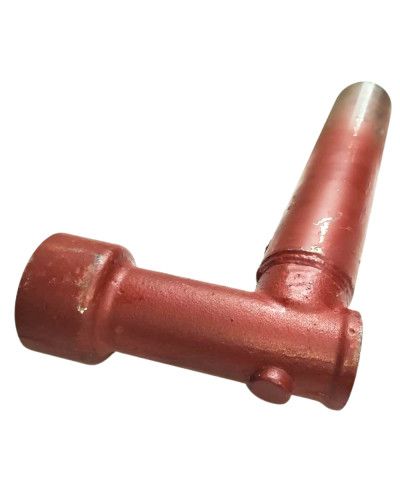 Кронштейн правий