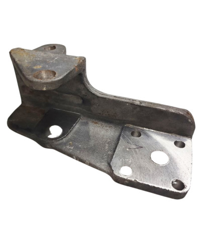 Кронштейн лівий кріплення гідроциліндра задньої навіски