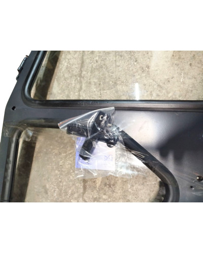 Двері ліві  в зборі нового зразка