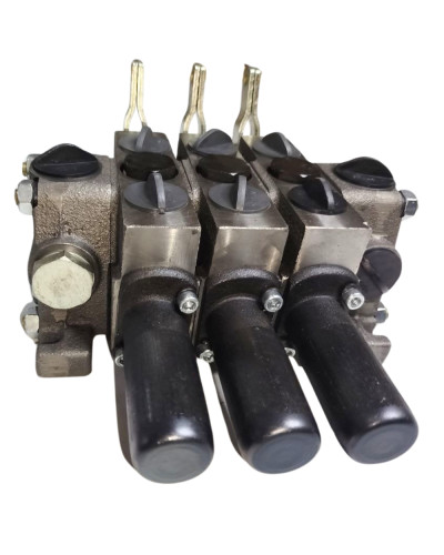 Розподільник (3х-секційний)(вир-во Білорусь,ТМ"Салео")