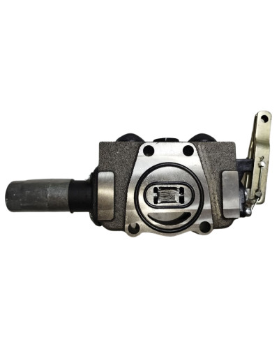 РК Секція гідророзподільника (з фіксацією в верхньому положенні з планкою під важіль)(вир-во Білорус