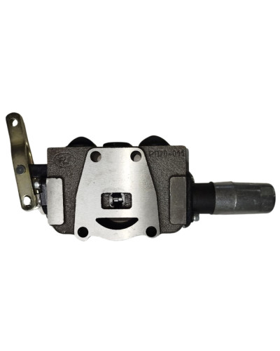 РК Секція гідророзподільника (з фіксацією в верхньому положенні з планкою під важіль)(вир-во Білорус