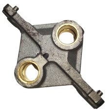 Кронштейн привода масляного насоса