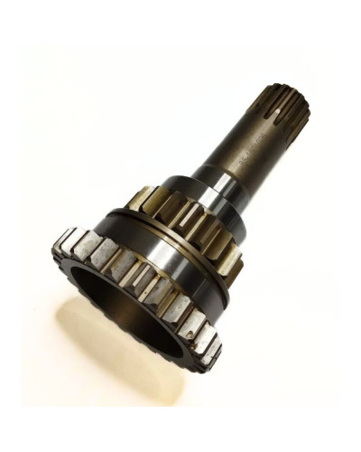 Вал приводу ВОМ ведучий(L=230мм) МТЗ-1025.1221(вир-во Білорусь,МТЗ)