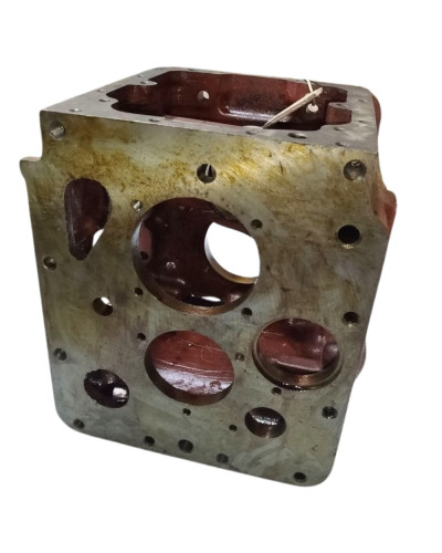 Корпус КПП МТЗ-822/922(синхронізована КПП)(вир-во Білорусь,МТЗ)