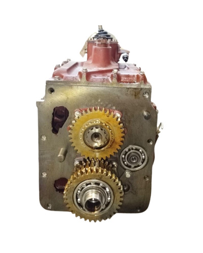 Коробка передач МТЗ-80(центральне управління,без привода ГХУ)(вир-во Білорусь,МТЗ)