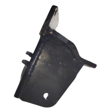 Кронштейн правий