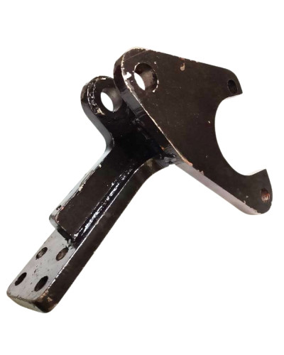 Кронштейн гідроциліндра навіски правий МТЗ-1523(вир-во Білорусь,МТЗ)