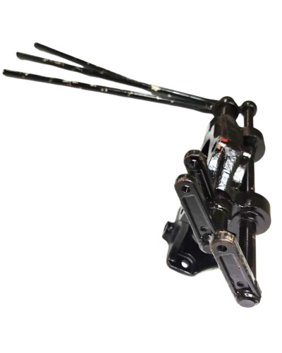 Кронштейн важілів керування Р-80(в зборі) МК(вир-во Білорусь,МТЗ)