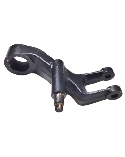 Рычаг правый усиленный с пальцем (пр-во Украина)