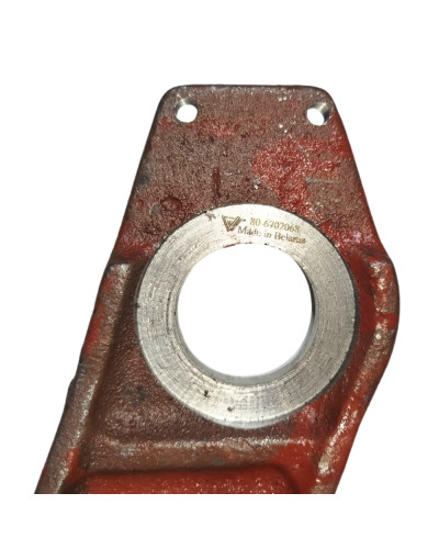 Кронштейн кабіни лівий (з отвором)(вир-во Білорусь,ВЗТЗЧ)