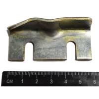 Кронштейн замка задньої рамки(вир-во Білорусь,МТЗ)