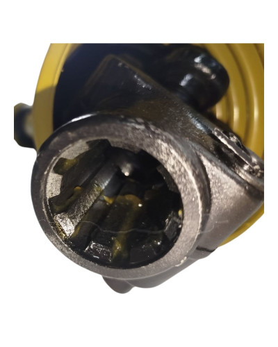 Кардан середній тригранна труба 8х8  880-1250мм (хрестовина 28х73)VTP