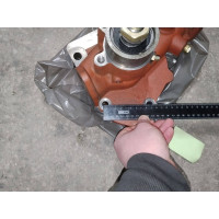 Насос водяний Д-262.S2.Д-263.1(ХТЗ-17221)(вир-во Білорусь,БЗА)  (відстань між отворами-85мм)