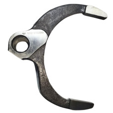 Вилка синхронізатора вала первинного 5-ї і 6-ї передачіМТЗ-1523,2022(вир-во Білорусь,МТЗ)