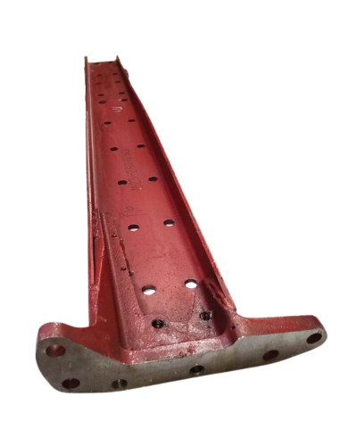 Лонжерон правий(вир-во Білорусь,МТЗ)