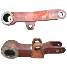 Рычаг левый МТЗ-1221 с гидроподъемником (D=60)(пр-во Беларусь)