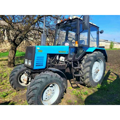 Що робити, якщо трактор втратив потужність? Основні причини та рішення