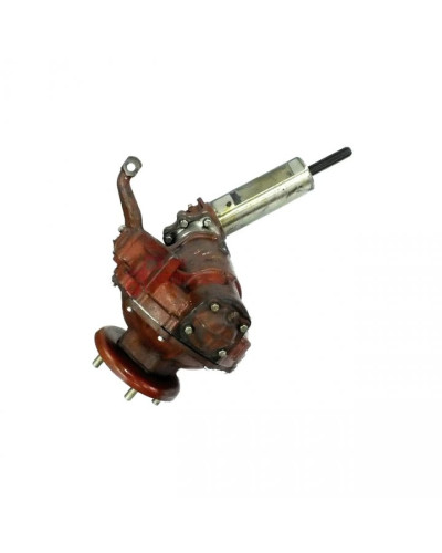 Редуктор левый (8 шпилек) (пр-во Беларусь, МТЗ)